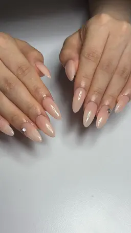 〔オフあり〕チップ長さだし10本/ワンカラー🩷