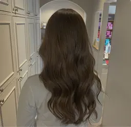 【土日祝限定クーポン🎊】カット+カラー+トリートメント✨🌈☀️