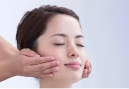 フェイシャルマッサージ➕超音波エステ(ハリ感エステ)➕トリートメントパック(ホワイト・リンクル・ケアナ・アクア)