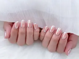 ✨キラっとした光沢感が可愛いオーロラ or ミラーネイル🩷初回オフ無料