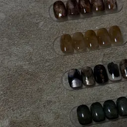 ◽️ネイルスクールにてデザインネイル【オフあり】 《1/8(木)11:15限定》⚠️必ず注意事項をご一読下さい