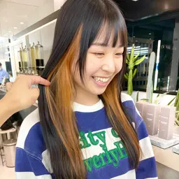 さり気ないデザイン❤️🔥インナーカラー(ブリーチ込み)+全体カラー+カット+内部補修トリートメント