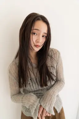 【Ladies限定：モデル様】レイヤーカット🌐+トリートメント✨️