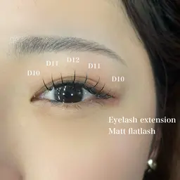 【🎀プレミアムフラットラッシュ100本​〜​🎀】育毛トリートメント＋接着強化剤付き✨️最強のもちと仕上がり‼️