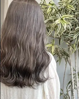 12月23日限定🫧ハイライトモデルさん募集中！カット+ハイライトカラー+スパsh＆TR