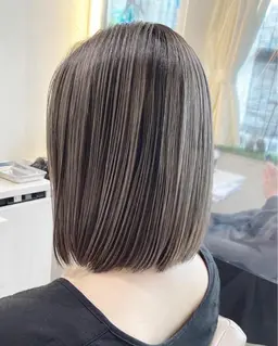 【バレイヤージュ専用2回目以降のオンカラー】ブリーチなしバレイヤージュカラー＋カット