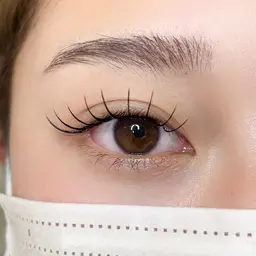 【平日限定】👀LEDマツエク ◆フラットラッシュ80~120本／所要目安80分 マツエクオフは+¥550