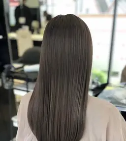 【🌟お客様の髪質に合わせたダーメジ補修🌟】カット✚イルミナカラー➕髪質改善トリートメント　※再来の方+￥2000