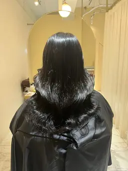 ワンカラー🥣+うる艶トリートメント+無料ヘッドスパ5分付き🫧