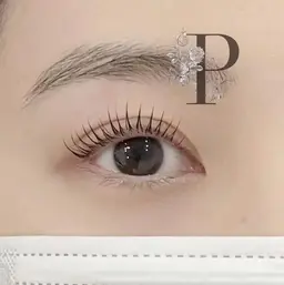 パリジェンヌラッシュリフト★¥6600→¥4500