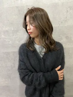 【圧倒的人気メニュー】ハイライト＋イルミナカラー＋トリートメント