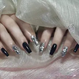 ミニモ学割限定🉐チップ長さだし10本+🉐ワンカラー+2本埋め尽くし¥10800