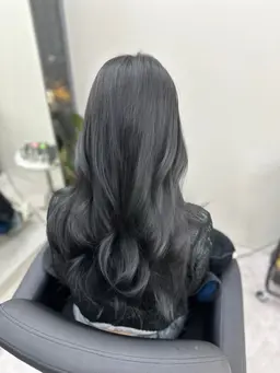 ❄️先着3名様限定特別クーポン❄️カット&最新コテ巻き風デジタルパーマ❣️毎朝のスタイリングを楽に🌟