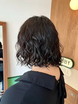【ブリーチ履歴あり】レディースパーマ+カット+トリートメント🌀