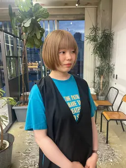 🔅ケアブリーチ＋カラー+整えカット🔅