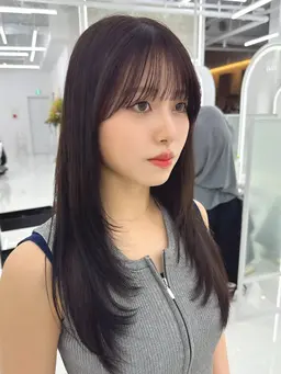 【❤️ご新規様限定❤️】🎀艶カラー➕ワンカールレイヤーカット➕超音波トリートメント🎀