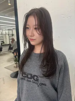 🧴顔周りレイヤーカット＋ツヤカラー＋補修トリートメント＋シャンプーブロー🧴