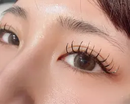 当日限定[フラットラッシュ］(オフ込み)マツエク✨120本🌿J.C.Dカール　8~13mm🌷