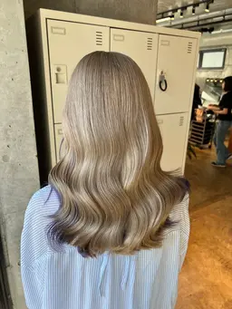 🍀ケアブリーチ（リタッチ）🍀＋水素トリートメント(カラーとの相性◎)