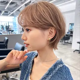 ✨似合わせカット➕ブリーチカラー️✨