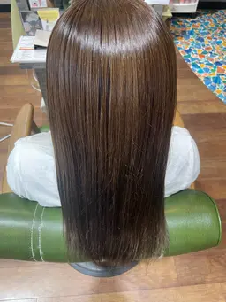 ご新規様限定！🎀人気No.2🎀カラー➕髪質改善エアンストリートメント