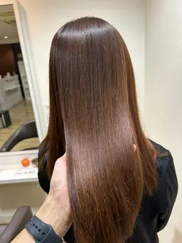 カット+🧚‍♀️サラ艶な手触り🧚‍♀️縮毛矯正