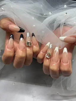 リピーター様限定メニュー😊当店オフ無料フレンチorカラグラ(フィルインオフ込)