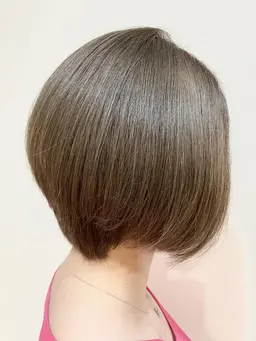 髪質改善イルミナカラー　ミルクティーカラー（全頭ブリーチ2回➕オンカラー）