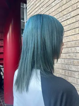 【平日15:00​〜​のみ受付】インナーカラー/モデル【予約リクエスト】からメッセージお願いいたします