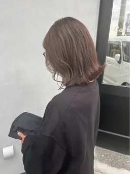 ブリーチなし艶カラー+Tr（ロング料金有）