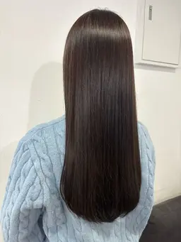 【癖毛や広がりが気になるあなたへ】天使の輪を叶える✨縮毛矯正✨