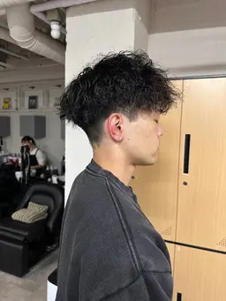 🔥メンズカット+ツイストスパイラルパーマ🔥クイックトリートメント付き ¥14300