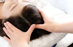 ヘッドマッサージングトリートメント