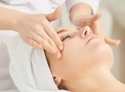 【たるみリフトUP】温活×フェイシャルエステ