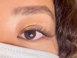 初回オフ無料 ボリュームラッシュ400本💙リピーター様は9000円でのご案内となります。