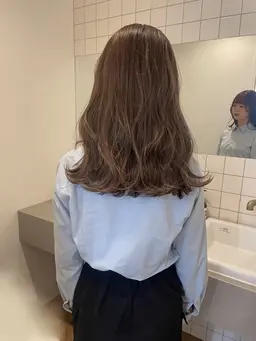 カット(ミディアム​〜​ロング限定) + ダブルカラー(ブリーチ) + 3stepトリートメント🤍