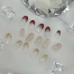 ラメグラデーション 初回オフ無料（クチコミ投稿で次回予約300円OFF✨️)