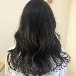 🩷少しだけ気合を入れたい日に巻き髪ヘア🌈