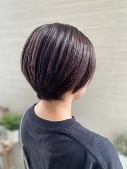 🍀カット＆艶カラー＆炭酸ヘッドスパ＆潤いトリートメント🍀