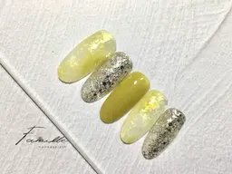 【デザイン指定練習モデル】春のニュアンスネイル¥1580🤍写真のデザインになります！カラー変更ＯＫ✨