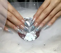 【初回オフ無料】ワンカラー、ラメグラデーション