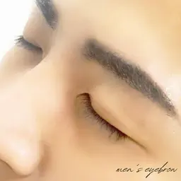【ご新規様限定・メンズ美眉スタイリング♪】ナチュラルアイブロウ  ¥6,600→¥4,000
