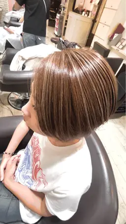 【ケアブリーチ】カット+ハイライト+3stepTR✨¥16,000✨