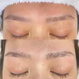 アイブロウ✨男女問わず顔の印象は眉毛から！(テープタイプのワックスでしっかりとって綺麗に整えます！)最初受付18時30分