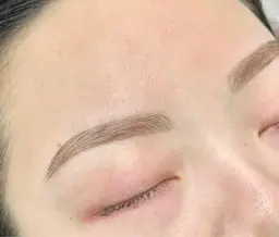 【垢抜け&清潔感Up◎】イメチェンに♪ 眉スタイリング[眉WAX&間引き]¥5000