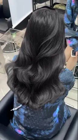 ワンカラー(ブリーチなし) ➕ 5STEPトリートメント ➕ 無料巻き仕上げ❣️