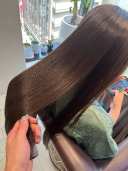 似合わせカット+ 縮毛矯正 + 髪質改善艶トリートメント + 炭酸ヘッドスパ