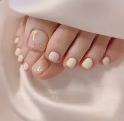 おすすめ❣️ 【フット/新規オフ無料】　親指アートコース💫✨　¥6,500