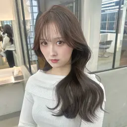 似合わせカット＋艶々1stepトリートメントor極上ヘッドスパ【超音波アイロン無料】