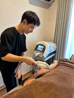 【腕わきスッキリ！】腕脱毛（手指甲～上腕）